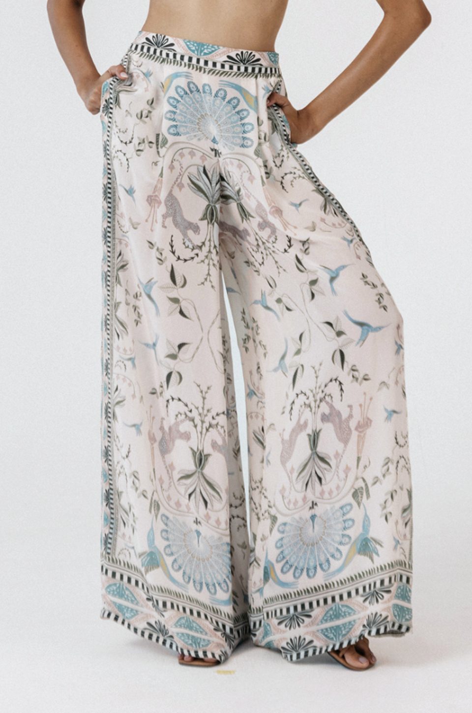Soko Set by Lois London - Image 4